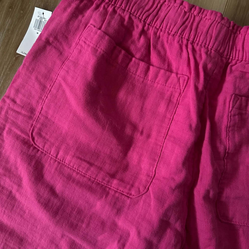Old Navy NWT shorts, size M. Hot pink, elastic waist, soft muslin cotton - Picture 6 of 8